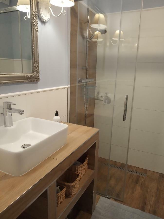 Przytulny Apartament Blisko Motlawy I Neptuna Гданьск Экстерьер фото
